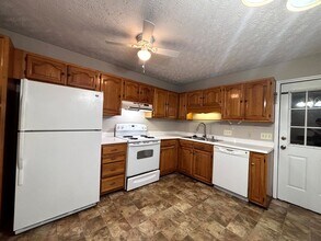 1547 Londonderry Pl in Fayetteville, NC - Building Photo - Building Photo