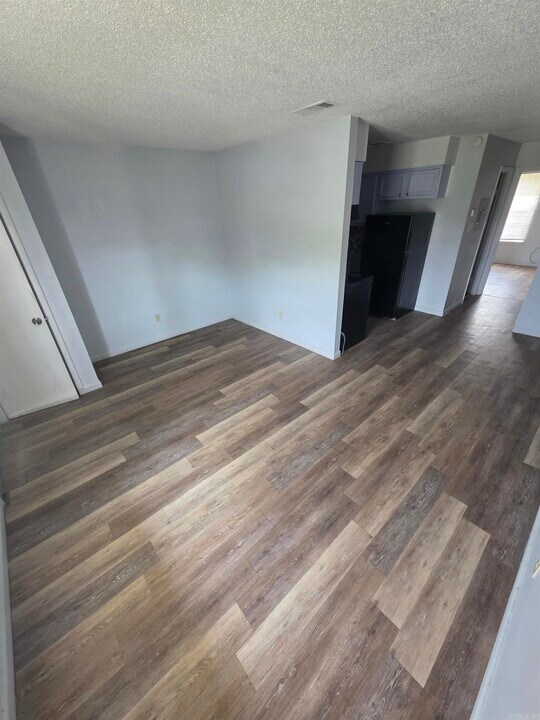 5910 W 53rd St in Little Rock, AR - Building Photo
