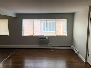 8549 W Grand Ave, Unit 3W in River Grove, IL - Foto de edificio - Building Photo