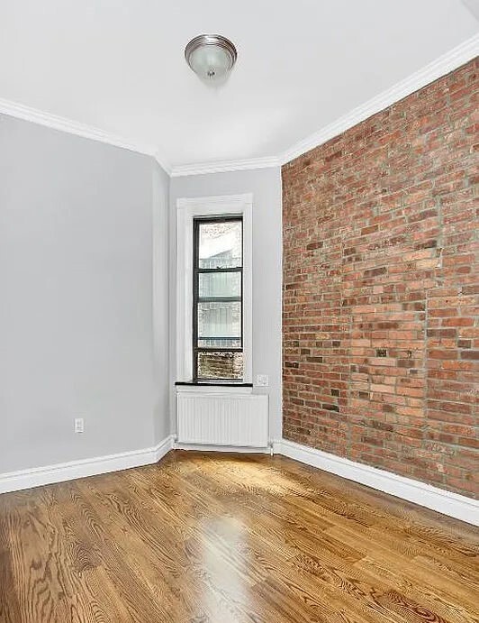 property at 450 W 50th St