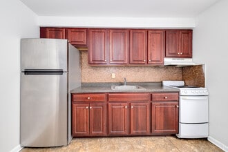 Morgan Place in Drexel Hill, PA - Building Photo - Interior Photo