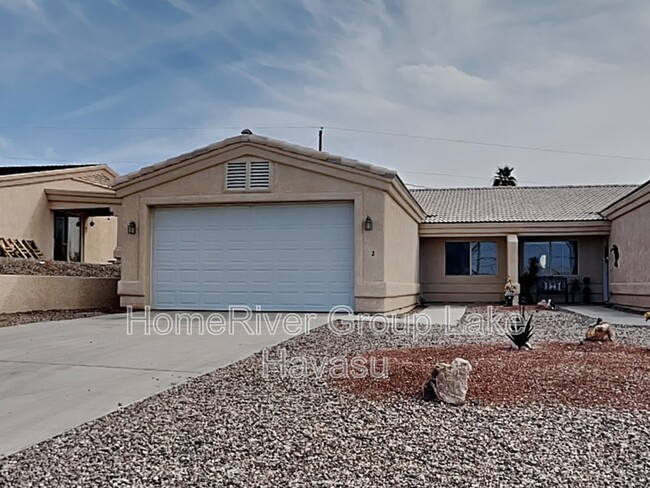 3040 Caliente Dr in Lake Havasu City, AZ - Building Photo - Building Photo