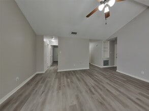 2214 Townhall Ln in Katy, TX - Building Photo - Building Photo