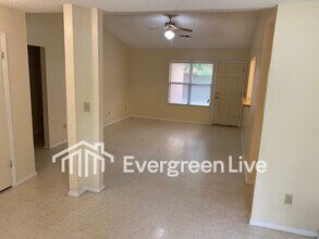 102 Pembroke Ct in Raeford, NC - Building Photo - Building Photo