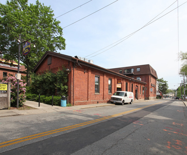 Factory Square in Mystic, CT - Foto de edificio - Building Photo