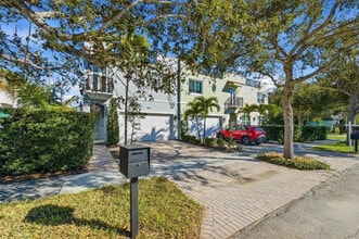 2515 NE 18th St in Fort Lauderdale, FL - Building Photo - Building Photo