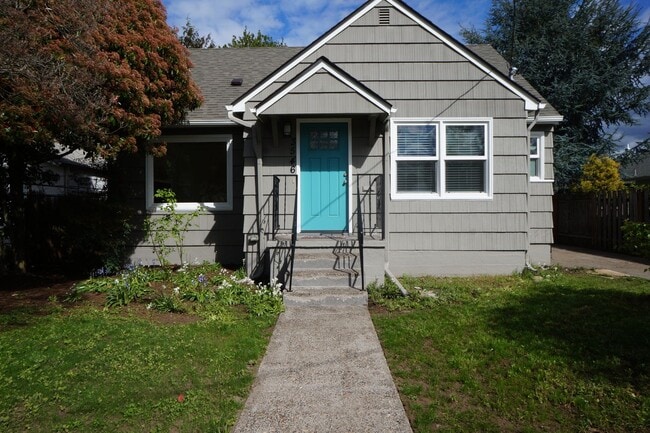 3546 SE 60th Ave in Portland, OR - Building Photo - Building Photo