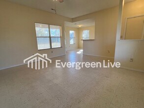 121 Pembroke Ct in Raeford, NC - Building Photo - Building Photo