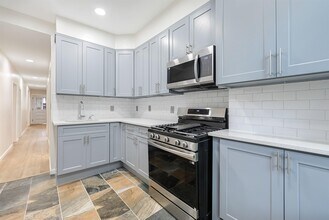 120 BEACH St in Jersey City, NJ - Building Photo - Building Photo