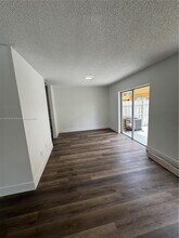 157 NE 12th Ave in Homestead, FL - Building Photo - Building Photo