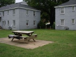 BLUFF CITY APARTMENTS in Memphis, TN - Building Photo - Building Photo