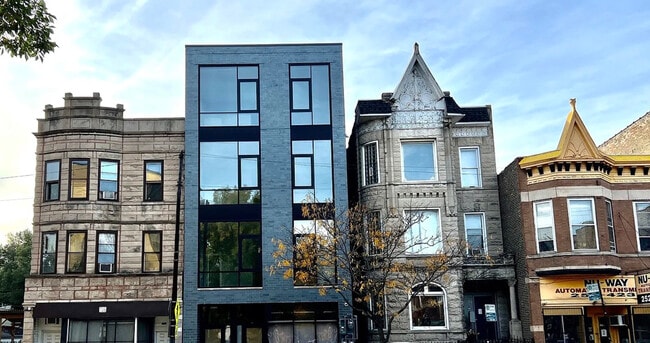 property at 1028 N California Ave