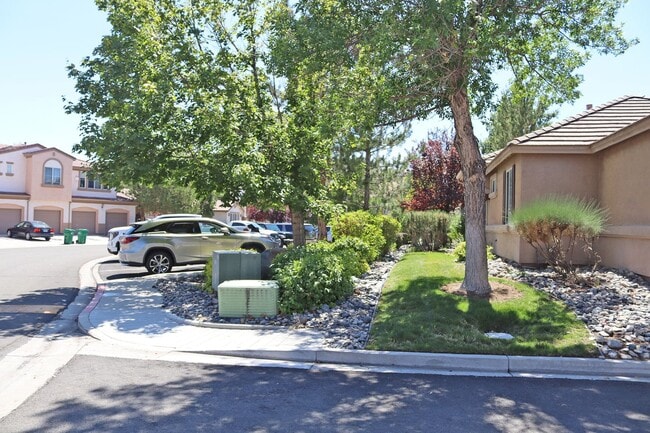 6211 Ingleston Dr in Sparks, NV - Building Photo - Building Photo