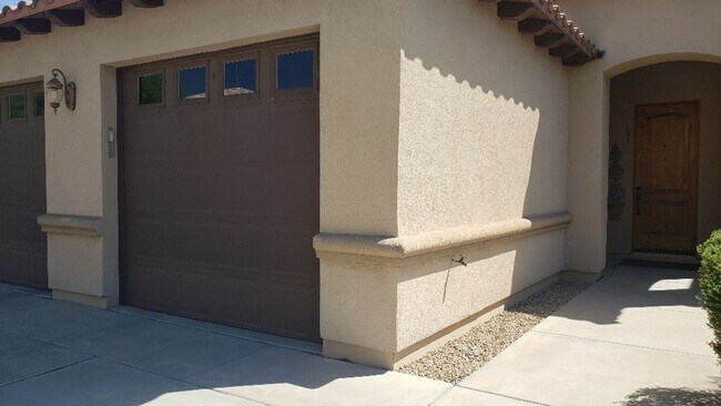 12046 N Saguaro Blvd-Unit -105 in Fountain Hills, AZ - Building Photo - Building Photo
