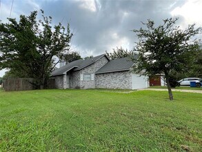 7401 Ryan Rd in Rowlett, TX - Building Photo - Building Photo