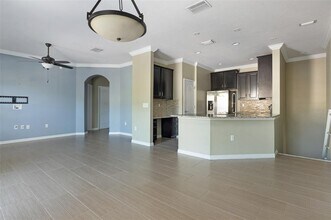 7001 Interbay Blvd in Tampa, FL - Foto de edificio - Building Photo