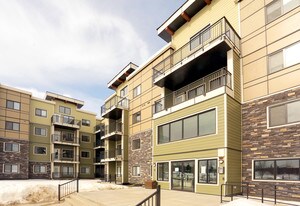 Veritas in Edmonton, AB - Building Photo