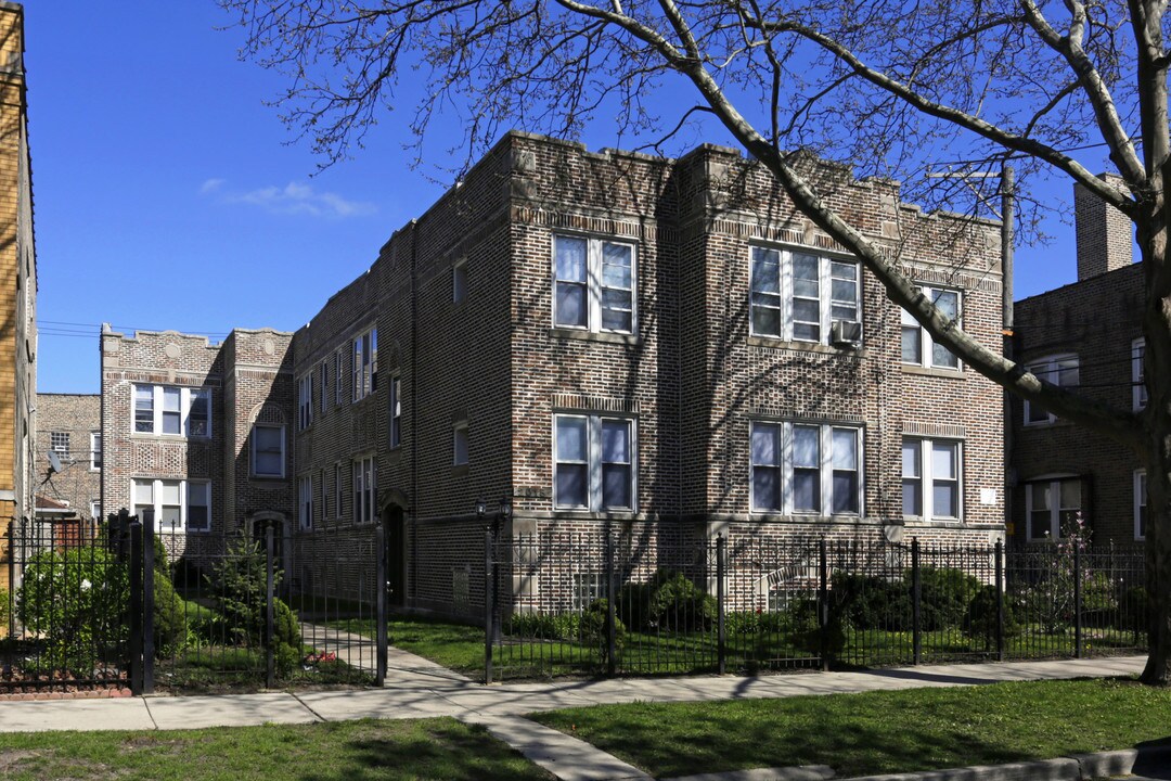 2015-2017 N LaPorte Ave in Chicago, IL - Building Photo