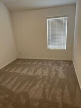 4935 Caspian Wave Dr in League City, TX - Foto de edificio - Building Photo