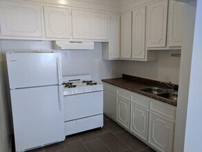 26 Westminister Avenue, in Venice, CA - Foto de edificio - Interior Photo