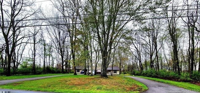 property at 71 E Searsville Rd