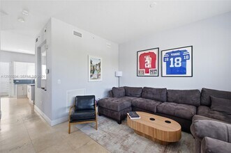 832 N Victoria Park Rd in Fort Lauderdale, FL - Building Photo - Building Photo