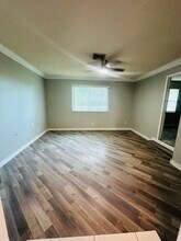 1485 Woodcrest Rd N in West Palm Beach, FL - Building Photo - Building Photo