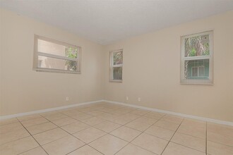 2175 SE 6th St, Unit B in Pompano Beach, FL - Building Photo - Building Photo