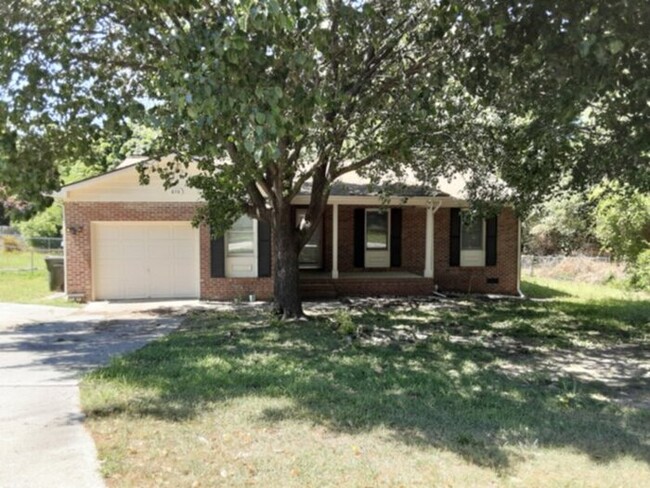 property at 870 Santiato Dr