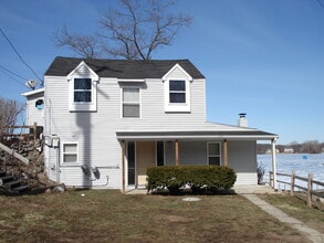 8755 Hilton Rd, Unit #1 in Brighton, MI - Building Photo - Building Photo