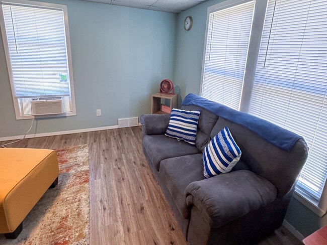property at 302 N Spring Ave