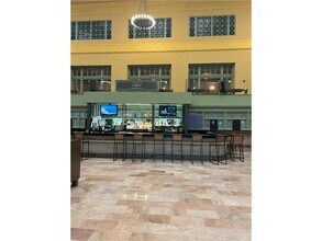 214 4th St E in St. Paul, MN - Building Photo - Building Photo