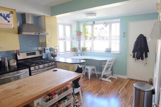 63 Saunders St in Medford, MA - Building Photo - Building Photo