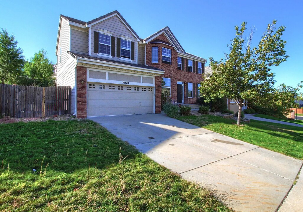 20428 E Saratoga Pl in Aurora, CO - Building Photo