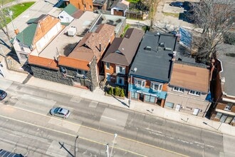 527 Barton St in Mississauga, ON - Building Photo - Building Photo