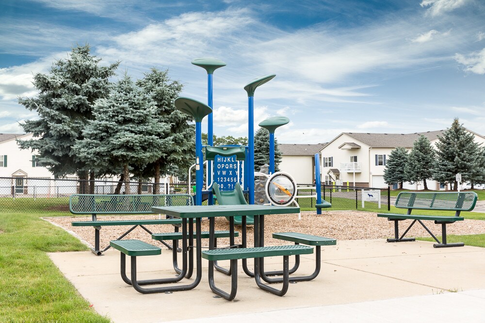 Coopers Landing Apartments Kalamazoo, MI Apartments