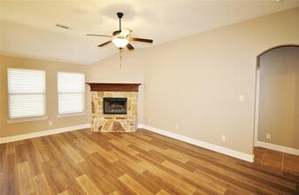 222 Chimney Rock Dr in Waxahachie, TX - Building Photo - Building Photo