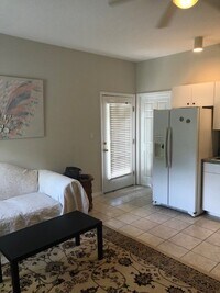 6444 Elmwood Ave, Unit 6444-2 - 6
