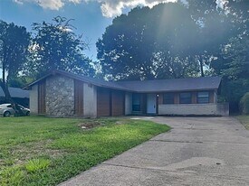 1401 Wisteria Way in Richardson, TX - Building Photo