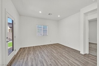 7451 Mason Springs Ave in North Las Vegas, NV - Building Photo - Building Photo