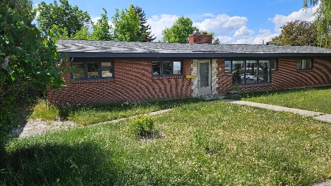 property at 430 N Fee St