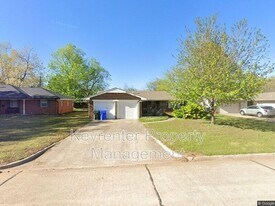 1509 Peter Pan St in Norman, OK - Building Photo