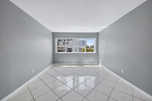 3454 Del Sol Blvd in San Diego, CA - Building Photo