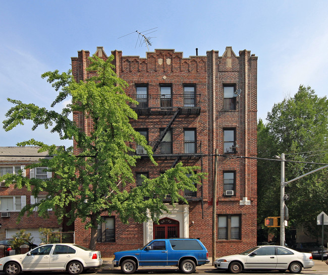 89-19 32nd Ave in Flushing, NY - Building Photo - Building Photo