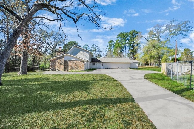 3130 Old Houston Rd in Huntsville, TX - Building Photo - Building Photo