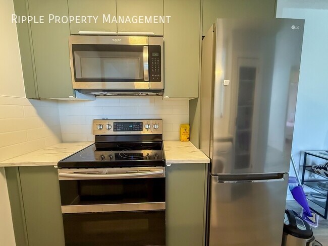 314-314 14 St NW in Calgary, AB - Building Photo - Building Photo