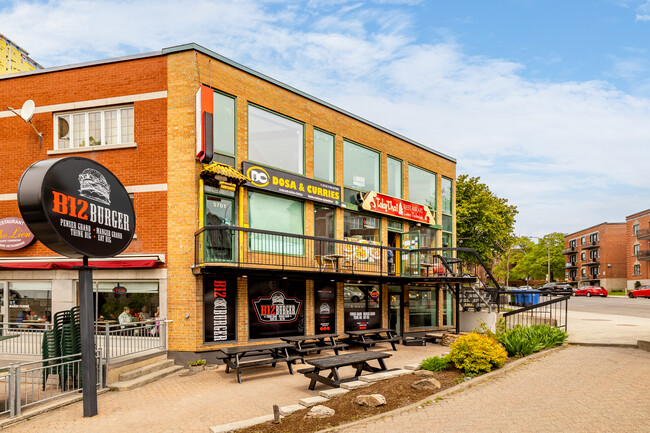 5693-5701 De La Côte-Des-Neiges Ch in Montréal, QC - Building Photo - Building Photo