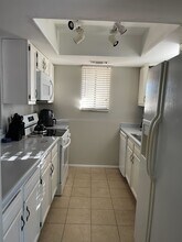 850 S River Dr, Unit 2069 in Tempe, AZ - Foto de edificio - Building Photo