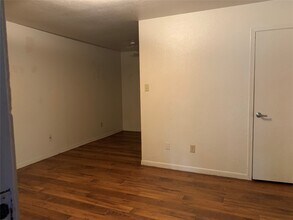 200 Nutt Dr in Valley Mills, TX - Building Photo - Building Photo