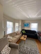 58 Saunders St in Boston, MA - Building Photo - Building Photo
